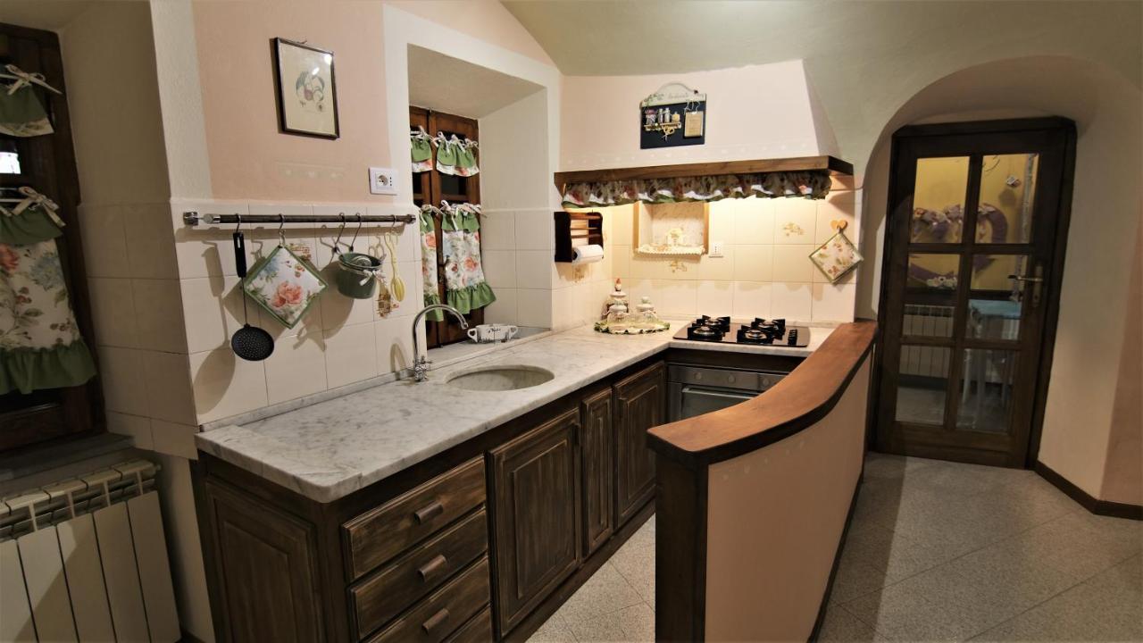 Villa La Casina Dei Cuori Di Nonna Miglia à Pallerone Extérieur photo
