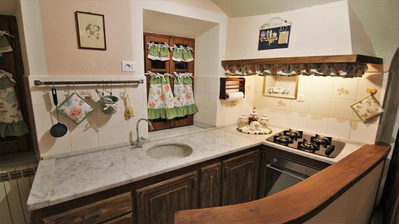 Villa La Casina Dei Cuori Di Nonna Miglia à Pallerone Extérieur photo